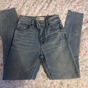 Abercrombie & Fitch The Super Skinny Ankle High-Rise Jeans